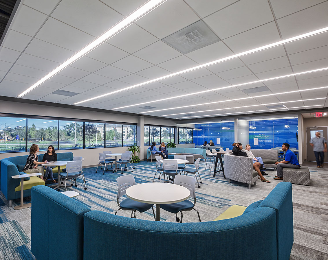 Informal studying and collaboration areas with comfortable seating