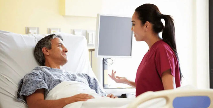 A female doctor discussing their care plan with a patient 