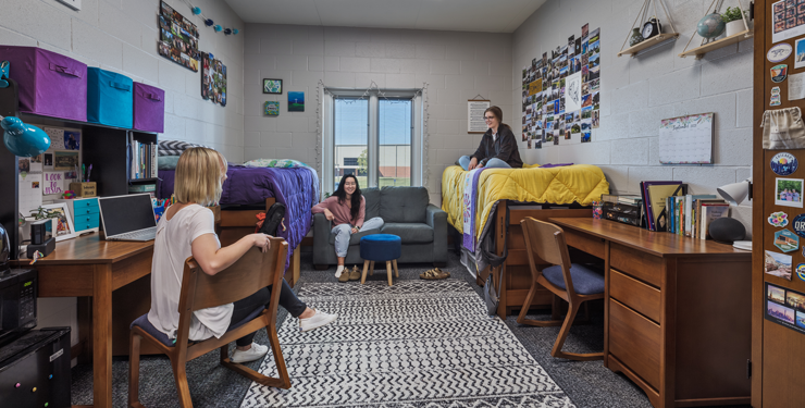 Students hanging out in a dorm at Cedarville University